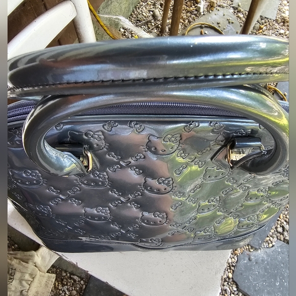 Hello Kitty Loungefly X Sanrio Tote *EUC* - Picture 5 of 16